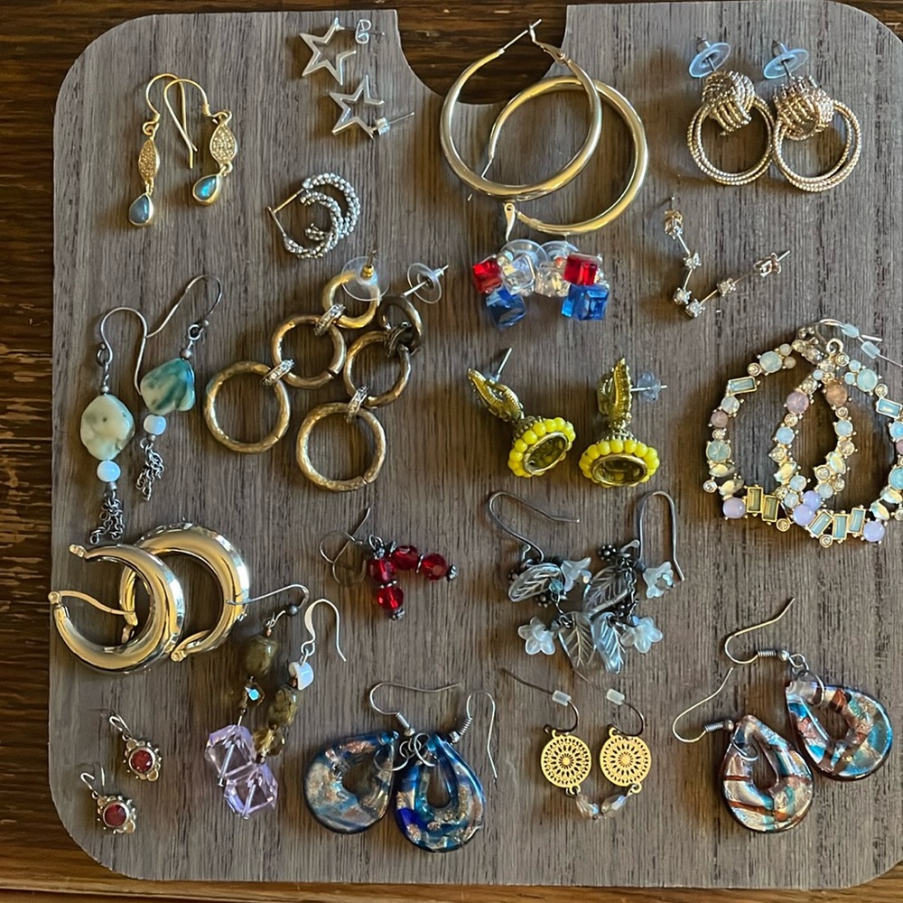Grab bag of earrings!